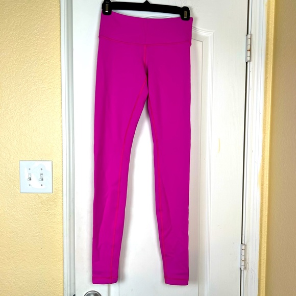 Lululemon Deep Fuchsia/Black Reversible Leggings Size 4 - Picture 4 of 14